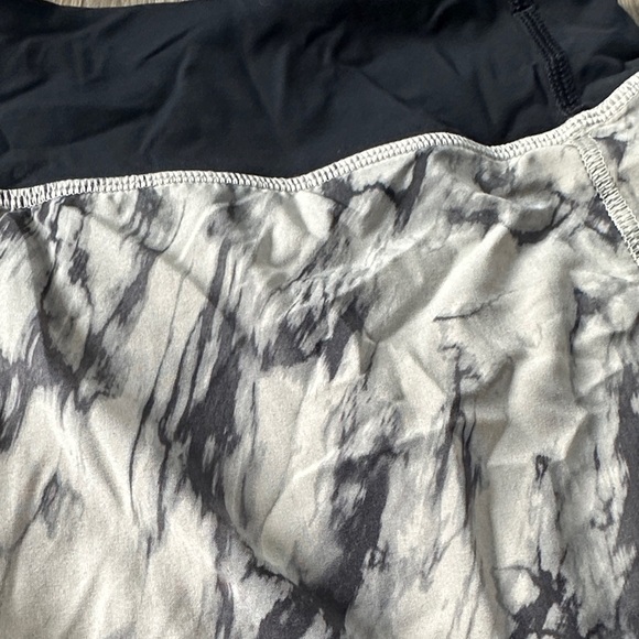 lululemon athletica Black and Cream Athletic Shorts - Picture 2 of 6